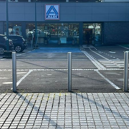 Appartement 5Min Gare Rer Disneyland Paris Val D'Europe La Vallee Village Parking Inclus Montévrain Esterno foto