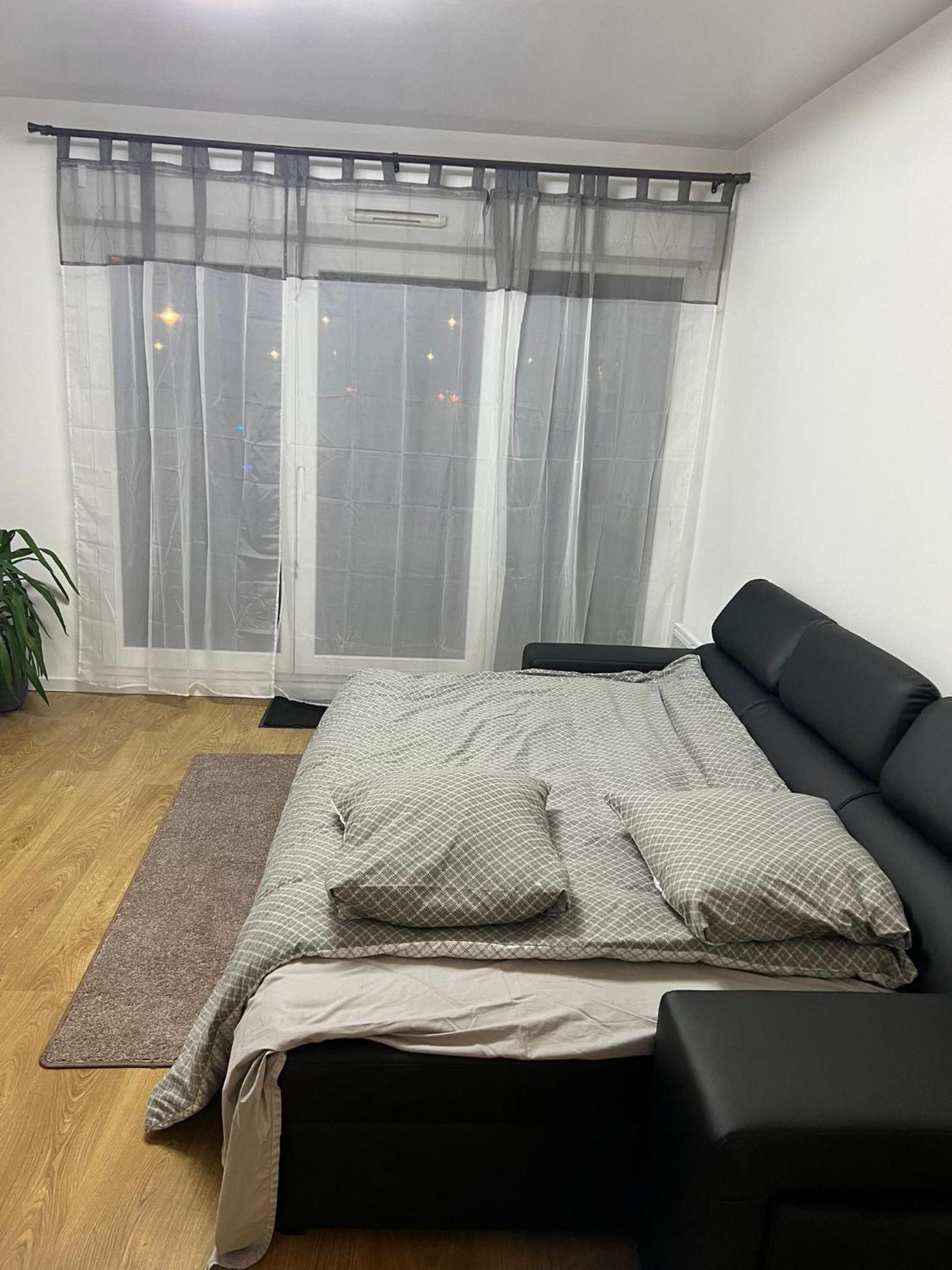 Appartement 5Min Gare Rer Disneyland Paris Val D'Europe La Vallee Village Parking Inclus Montévrain Esterno foto