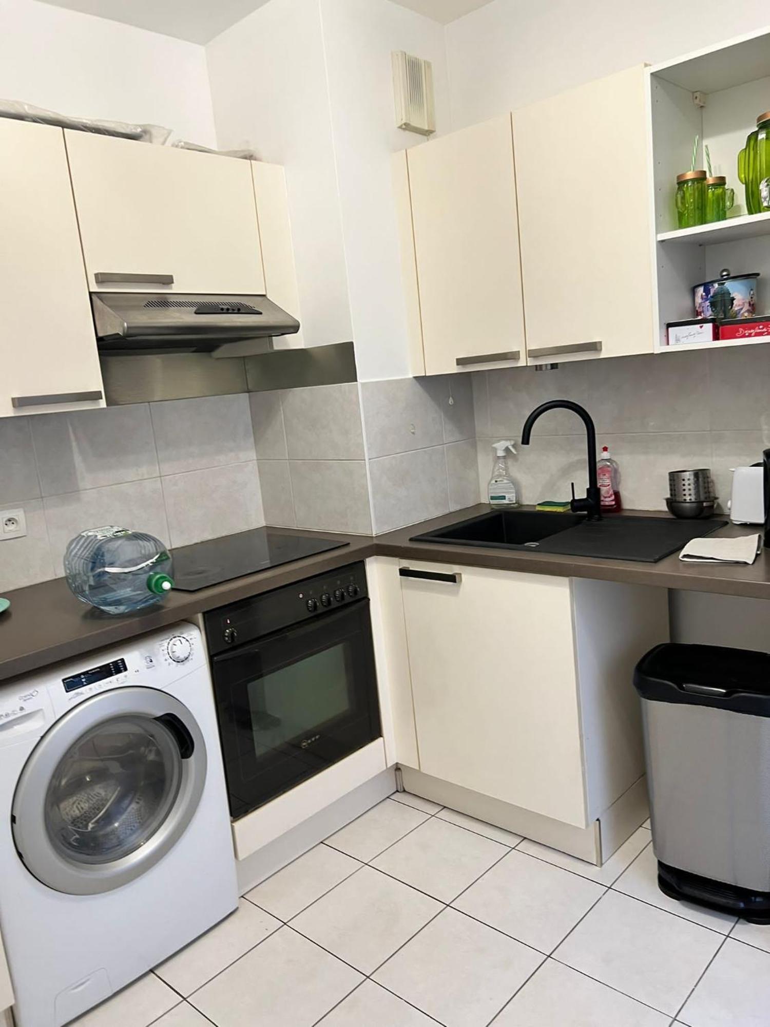 Appartement 5Min Gare Rer Disneyland Paris Val D'Europe La Vallee Village Parking Inclus Montévrain Esterno foto