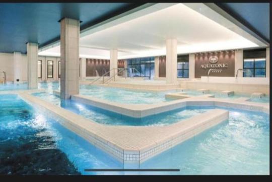 Appartement 5Min Gare Rer Disneyland Paris Val D'Europe La Vallee Village Parking Inclus Montévrain Esterno foto