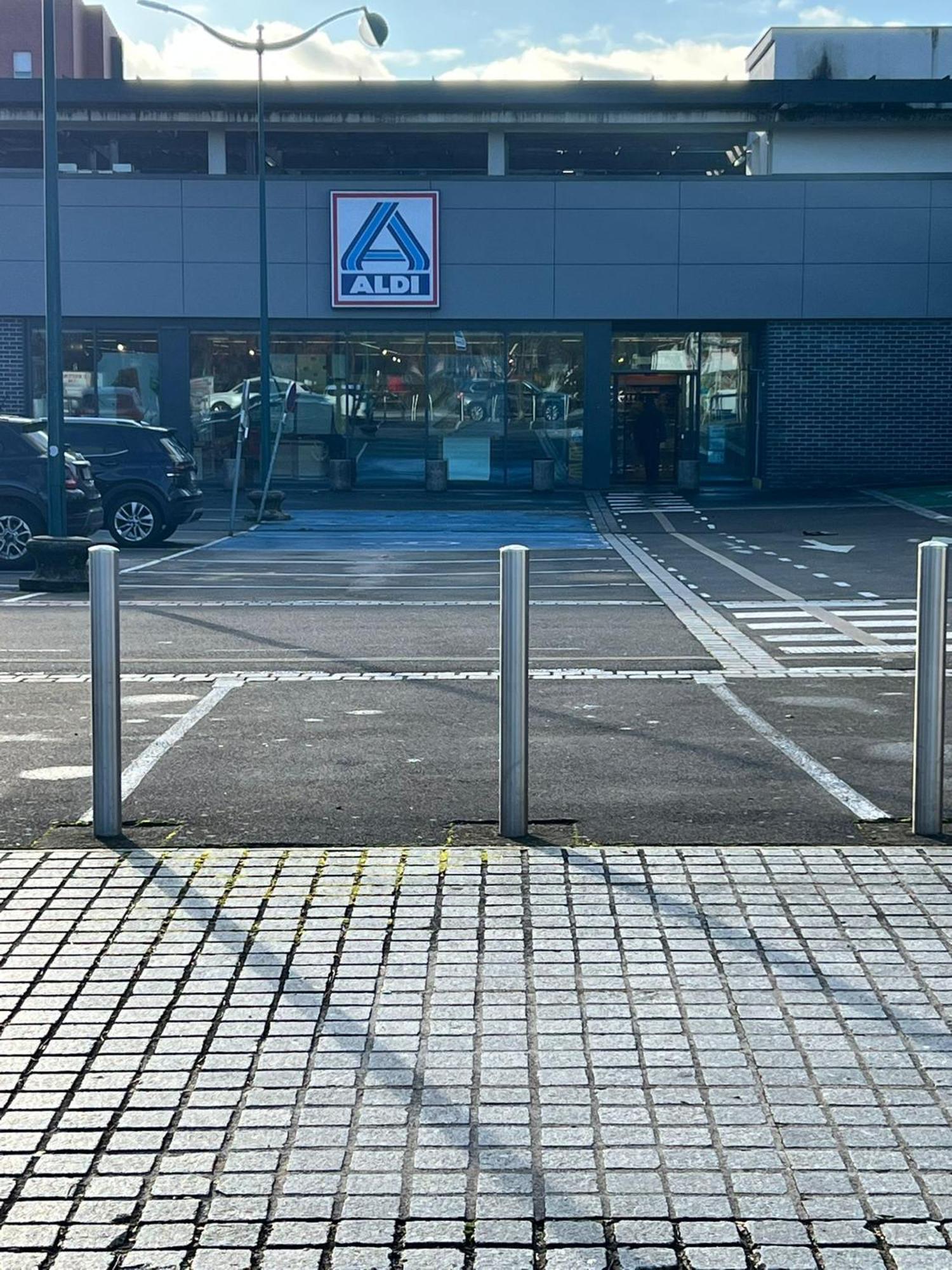 Appartement 5Min Gare Rer Disneyland Paris Val D'Europe La Vallee Village Parking Inclus Montévrain Esterno foto