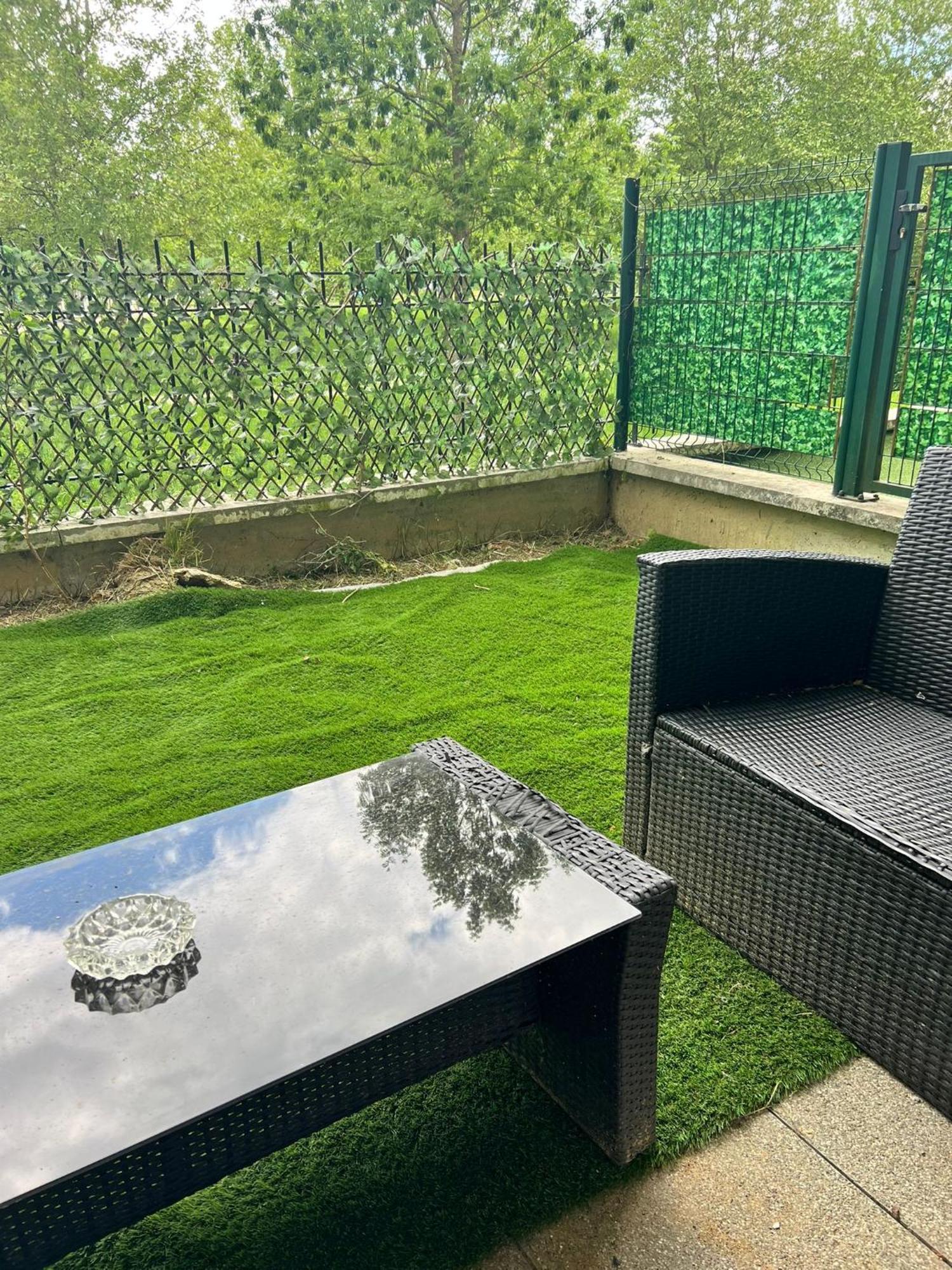 Appartement 5Min Gare Rer Disneyland Paris Val D'Europe La Vallee Village Parking Inclus Montévrain Esterno foto
